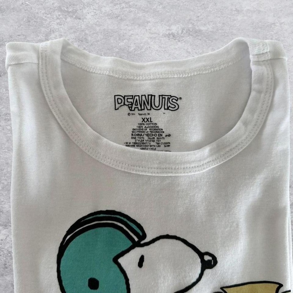 Peanuts Snoopy Football Graphic T-Shirt White XXL Short‎ Sleeve Cropped Boxy Tee - Picture 3 of 6